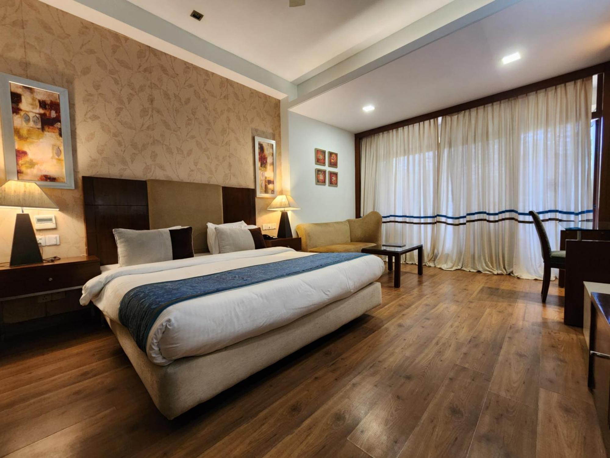 Hotel Royal Ark - 卡绍利 外观 照片
