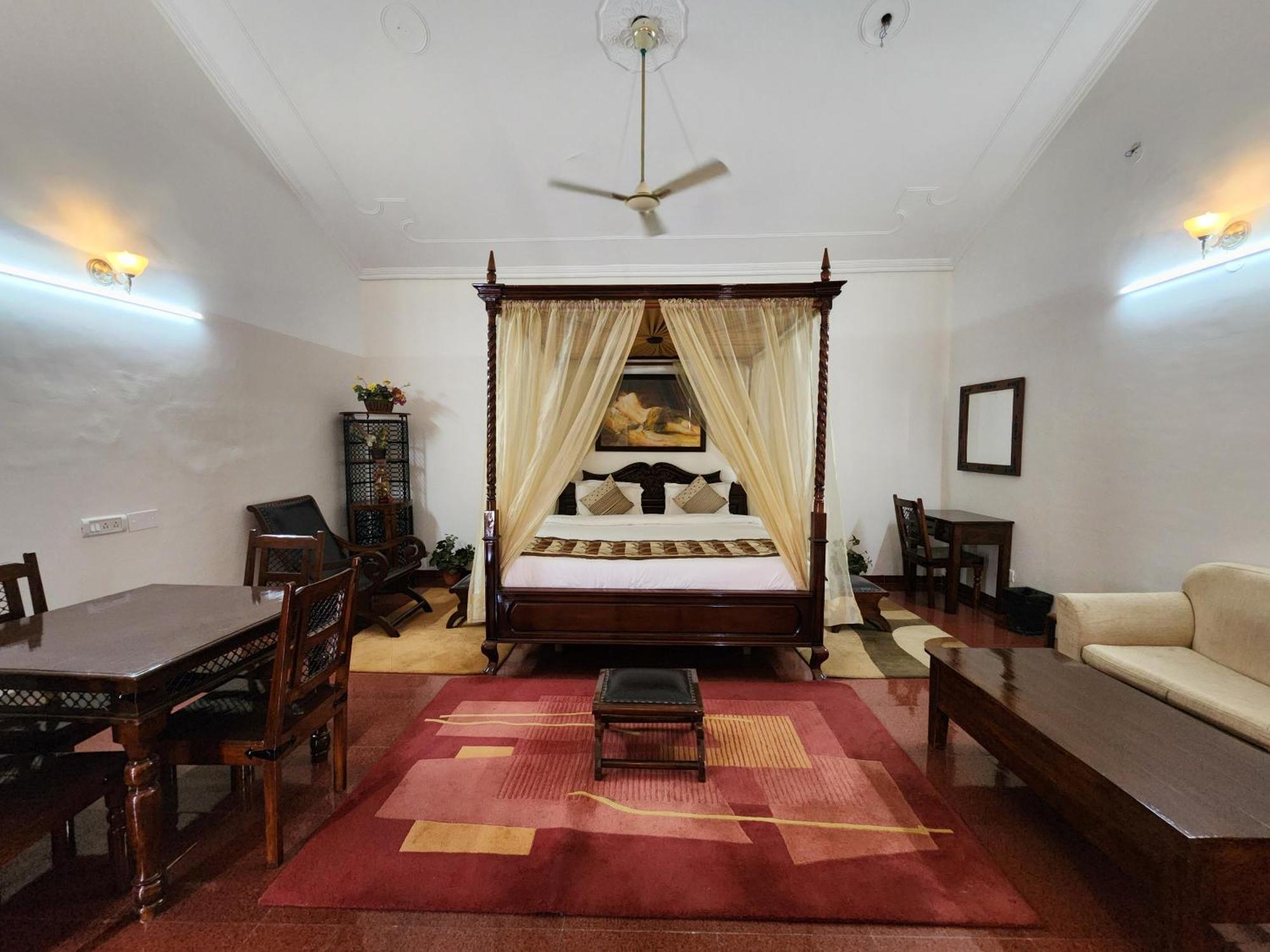 Hotel Royal Ark - 卡绍利 外观 照片